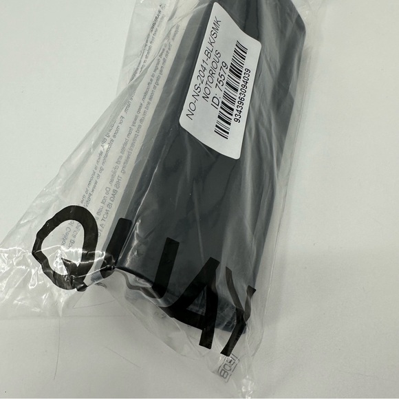 Quay Notorious Black Oversized Square Sunglasses Black Frame / Smoke Lens New - Picture 4 of 14